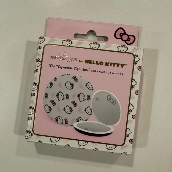 Impressions Vanity Hello Kitty Supercute Signature Print LED Compact Mirror - Picture 7 of 7